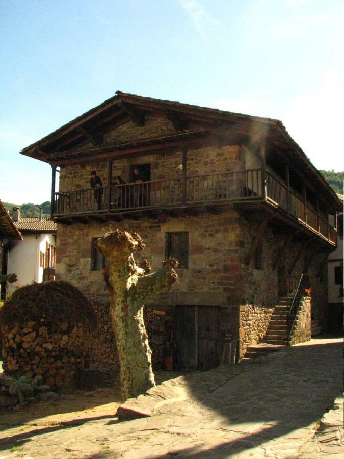 Albergue Olasenea Aterpea Zubieta Ngoại thất bức ảnh
